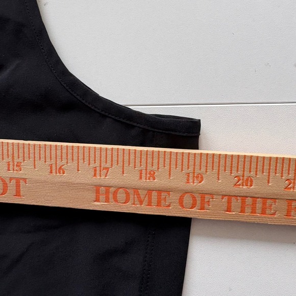 Athleta Expedition Dress Black Size 8 Tank Zip Front Pockets Athleisure - Picture 7 of 8